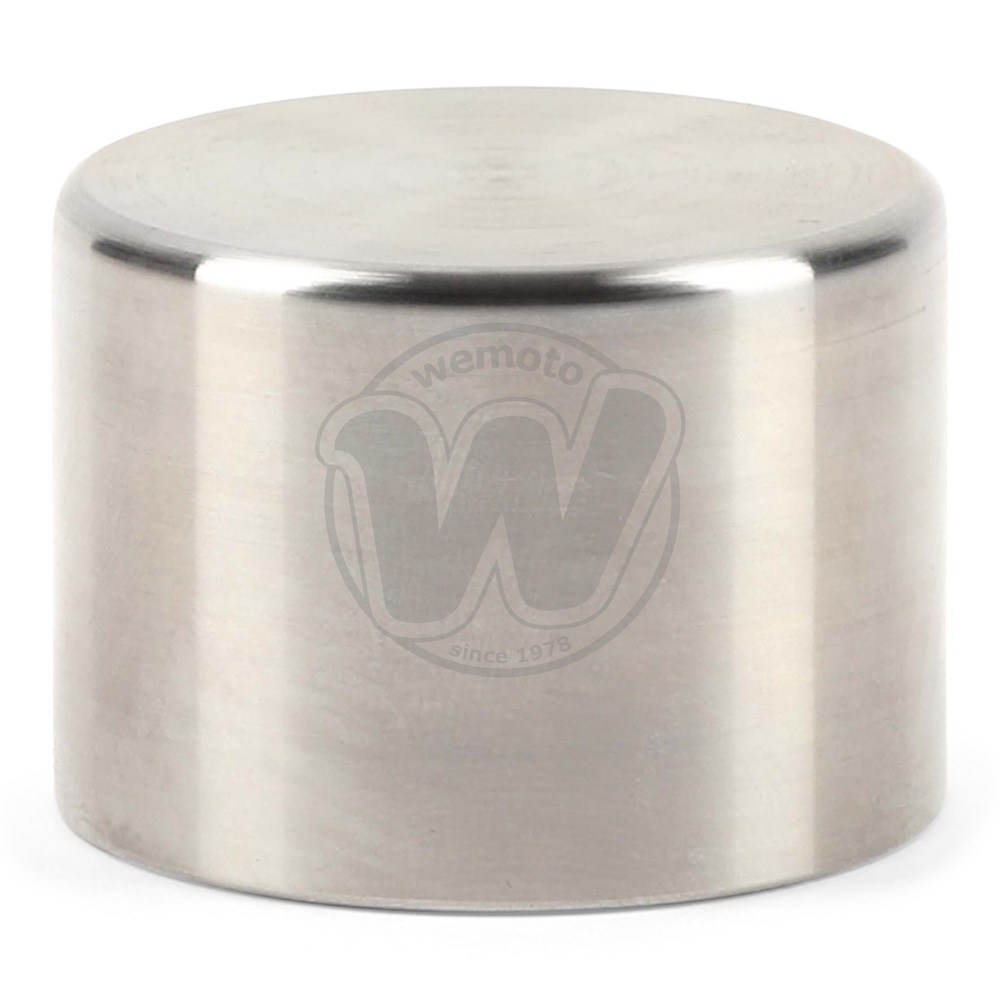 0LJ6409_ag6163 three.jpg